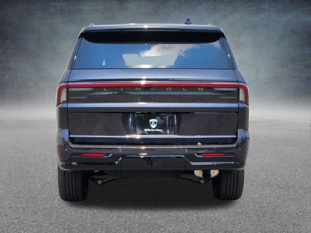 New 2027 Lincoln Navigator Reserve w/ Jet Appearance Package AWD/4WD image 6