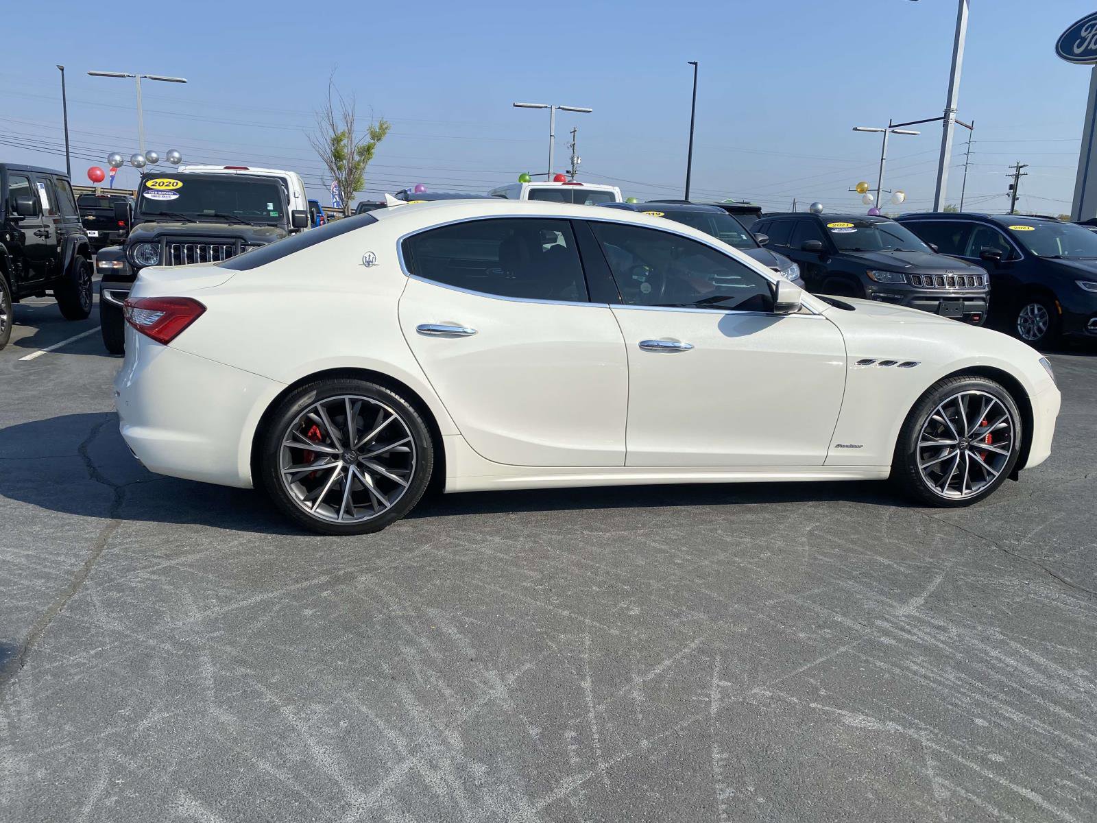 Used 2019 Maserati Ghibli S GranLusso image 8