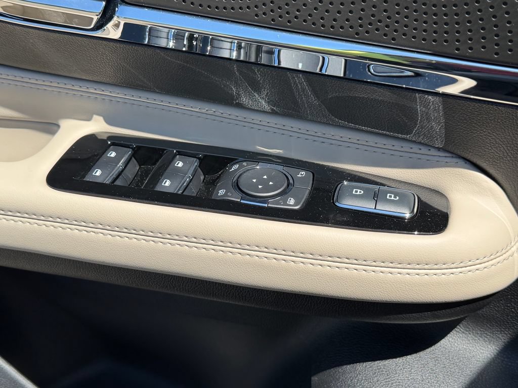 New 2026 Lincoln Corsair Reserve AWD/4WD image 18