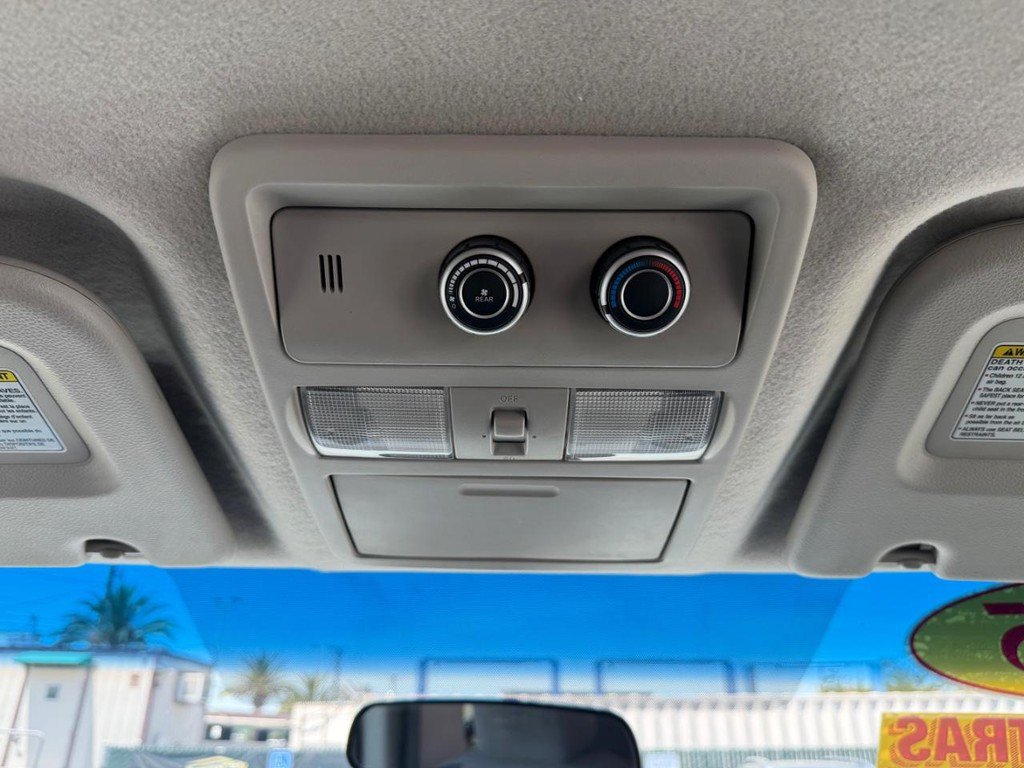 Used 2015 Nissan NV 3500 SV w/ Technology Package RWD image 36