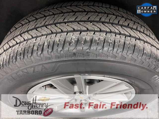 Used 2022 Chevrolet Traverse LT image 16