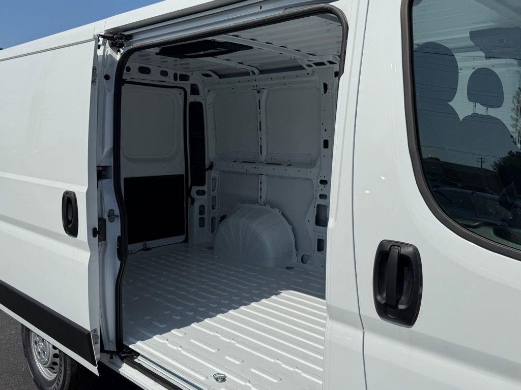 New 2025 RAM ProMaster 1500 w/ Convenience Group image 12