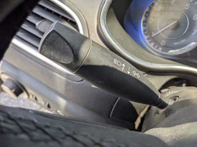 Used 2015 Chrysler 200 Limited w/ Spring Special Group FWD image 28