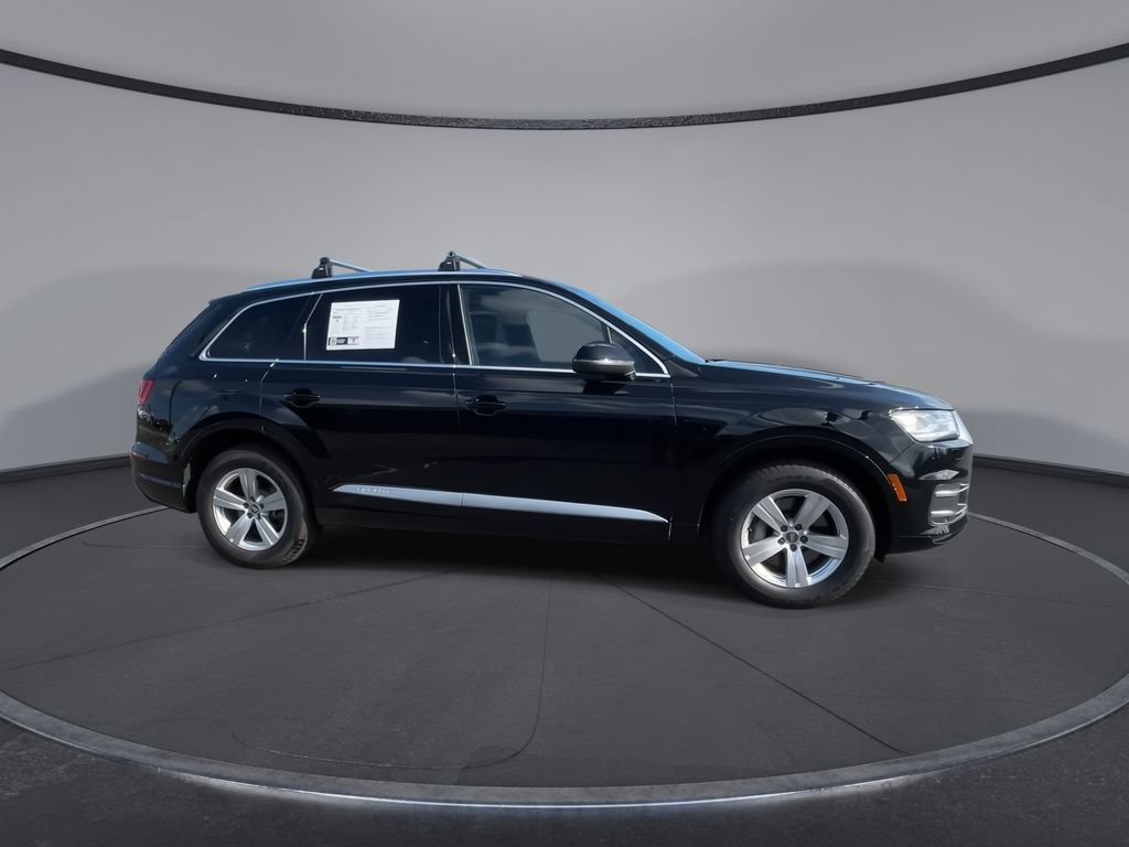 Used 2018 Audi Q7 2.0T Premium w/ Cold Weather Package AWD/4WD image 2
