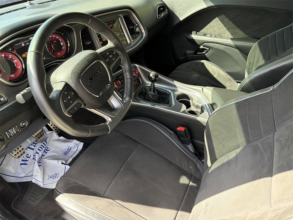 Used 2015 Dodge Challenger SRT Hellcat image 12