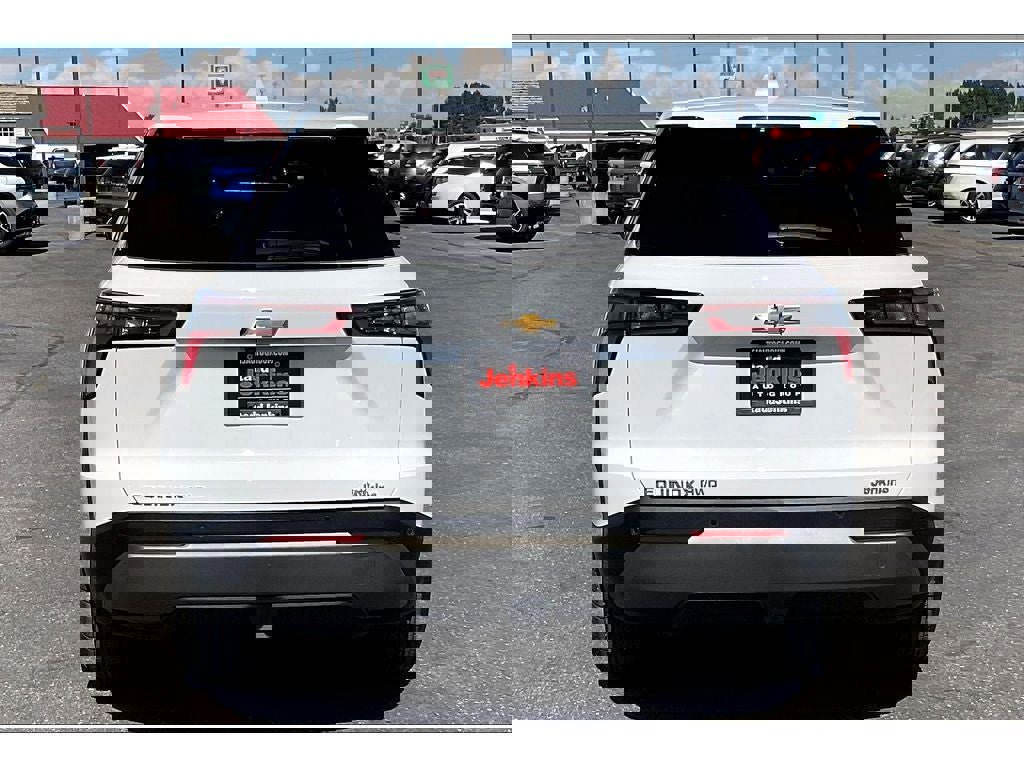 Used 2025 Chevrolet Equinox LT image 4