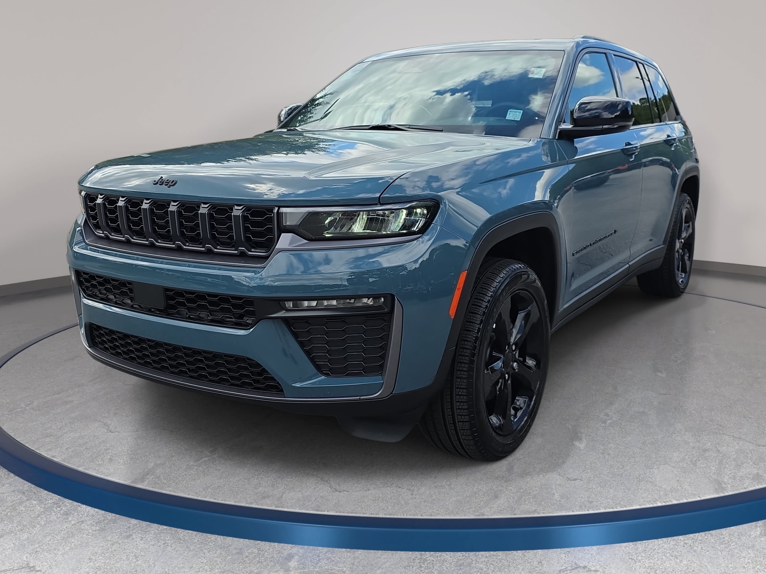 New 2026 Jeep Grand Cherokee Limited w/ Limited Altitude Package