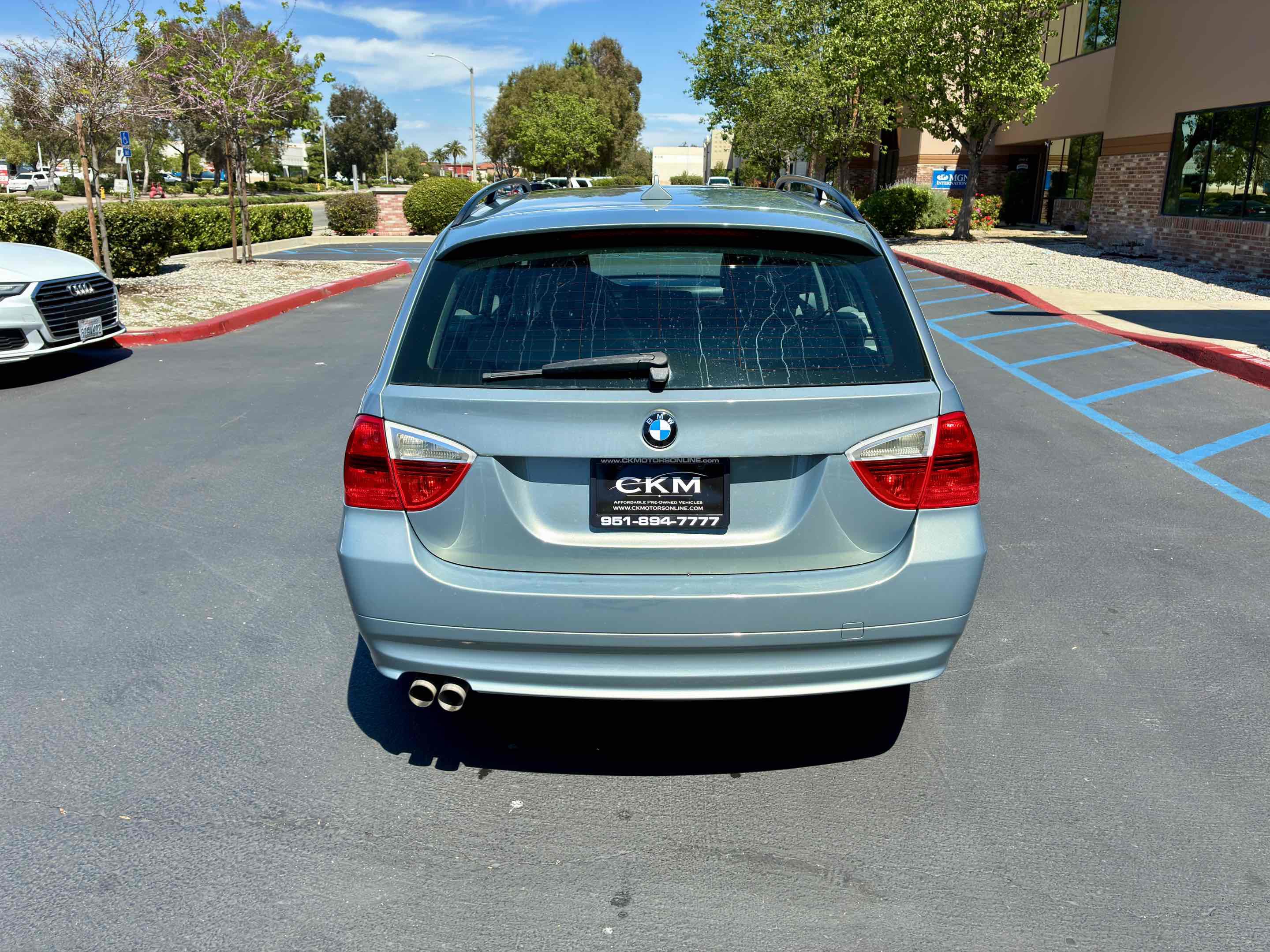 Used 2007 BMW 328i Wagon RWD image 9