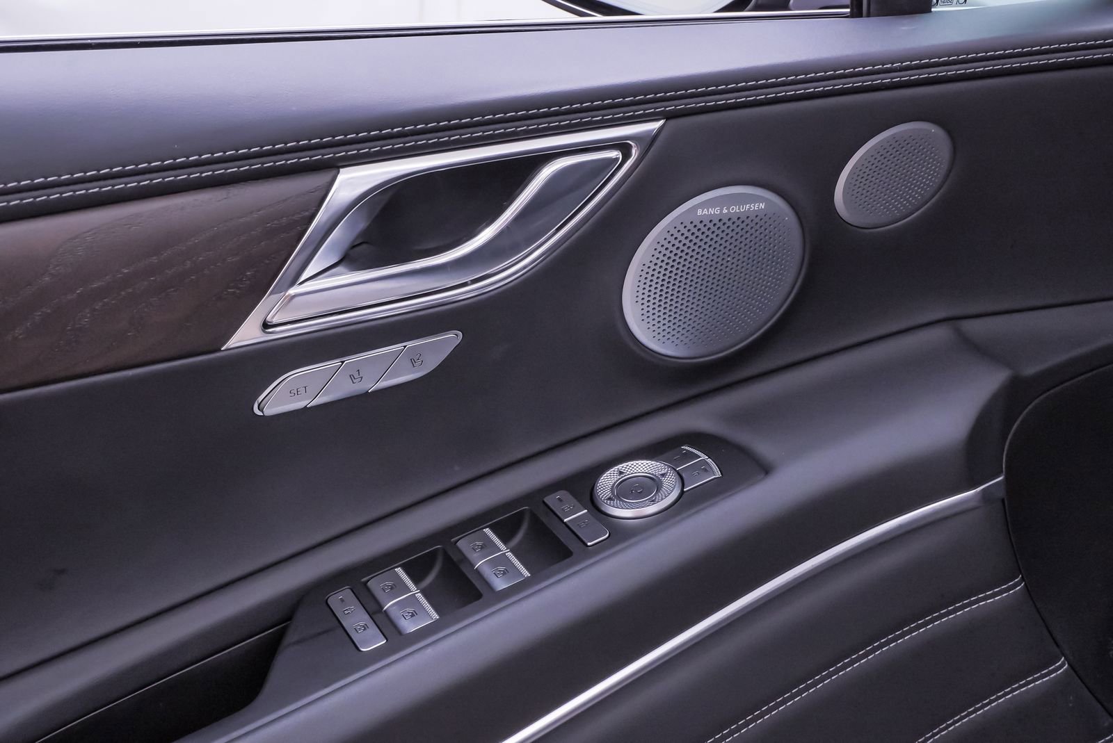 Certified 2025 Genesis GV80 3.5T Advanced image 32