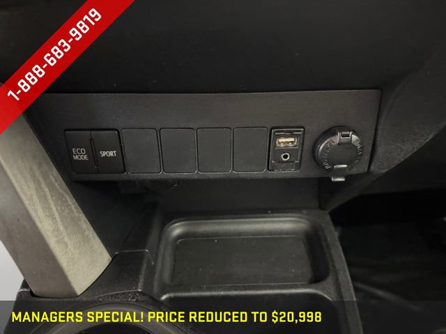 Used 2018 Toyota RAV4 XLE AWD/4WD image 17