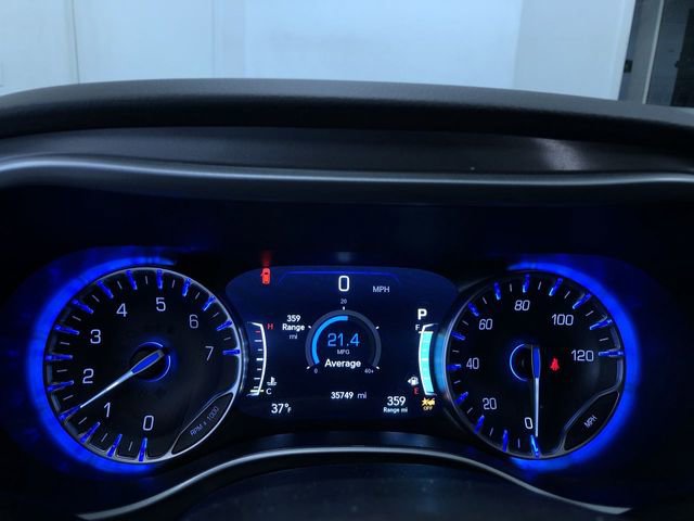 Used 2025 Chrysler Pacifica Select image 23