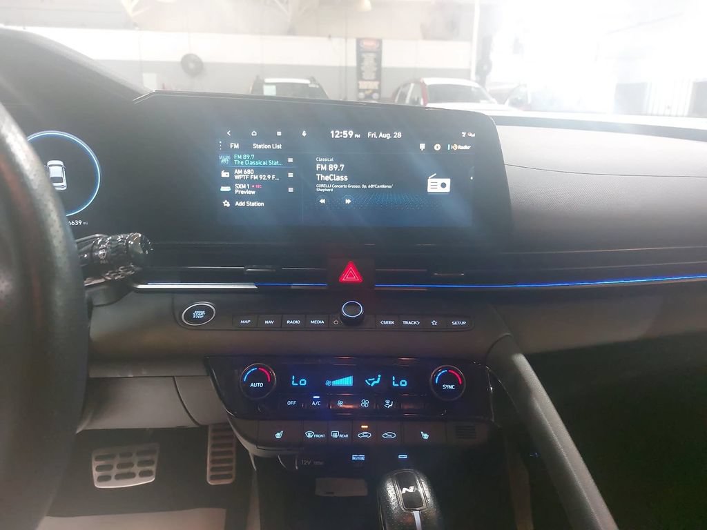 Certified 2025 Hyundai Elantra N FWD image 19