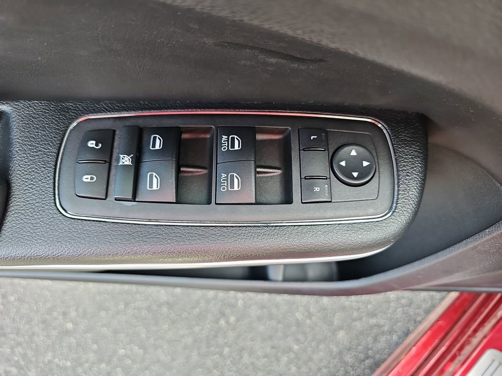 Used 2022 Chrysler 300 Touring L RWD image 32