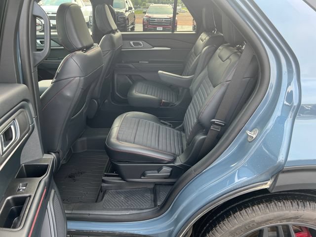 Used 2026 Ford Explorer ST-Line w/ ST-Line Street Pack AWD/4WD image 30