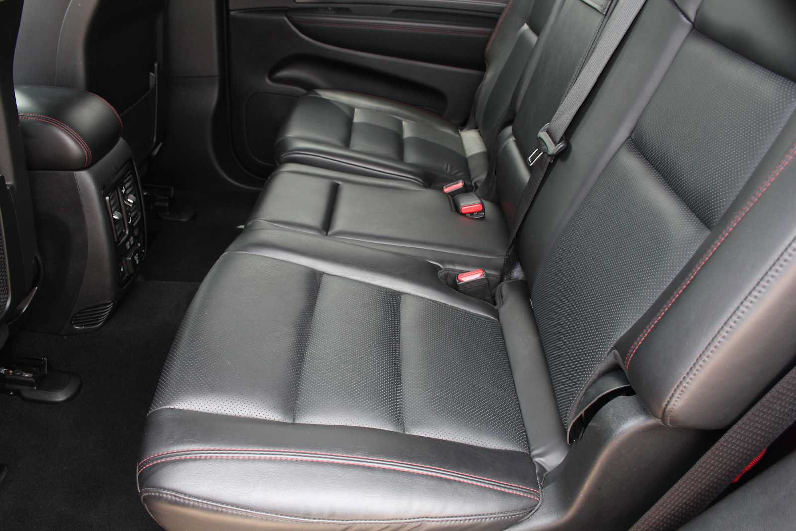 Used 2025 Dodge Durango GT AWD/4WD image 25