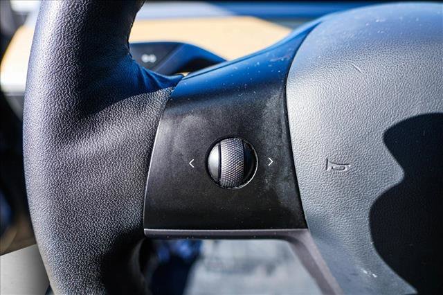 Used 2021 Tesla Model 3 Standard Range Plus image 14