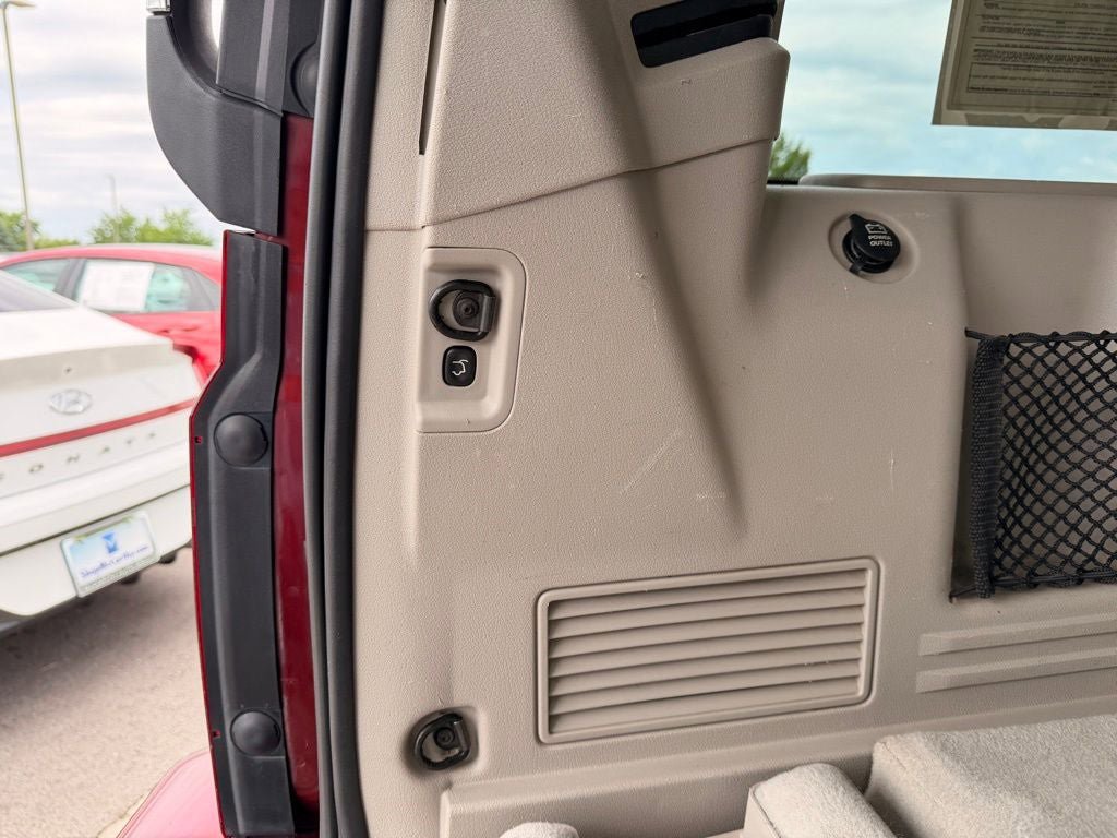 Used 2008 Jeep Commander Overland AWD/4WD image 33