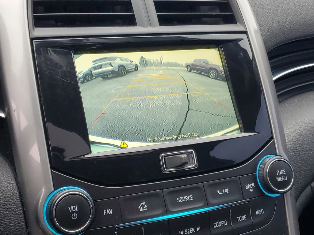 Used 2016 Chevrolet Malibu LT w/ Sun And Convenience Package image 15