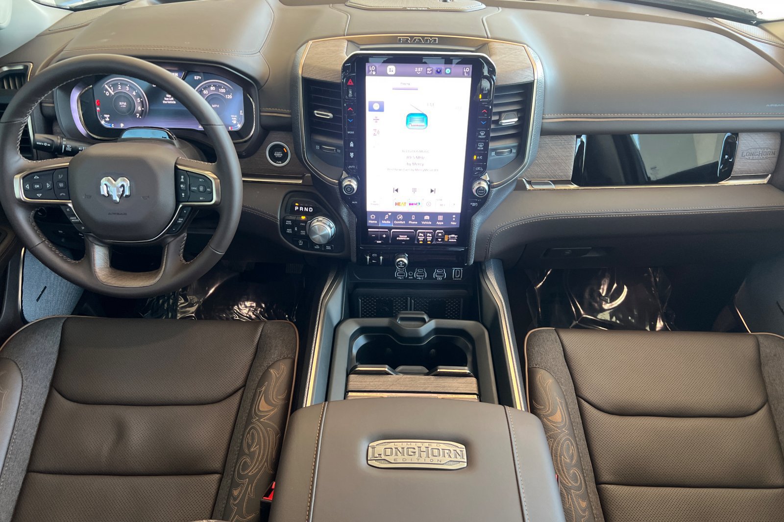 New 2026 RAM 1500 Limited AWD/4WD image 12