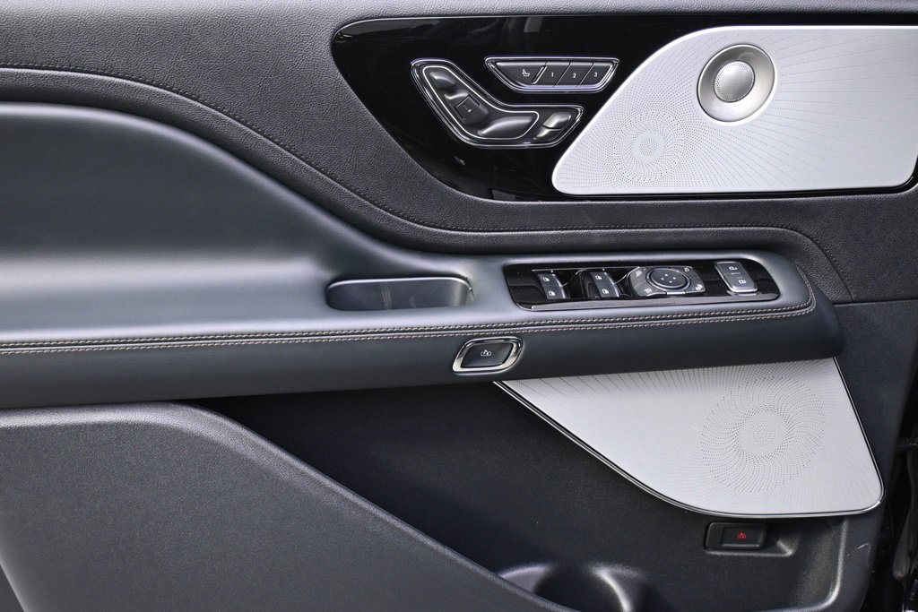 New 2026 Lincoln Aviator Reserve image 23
