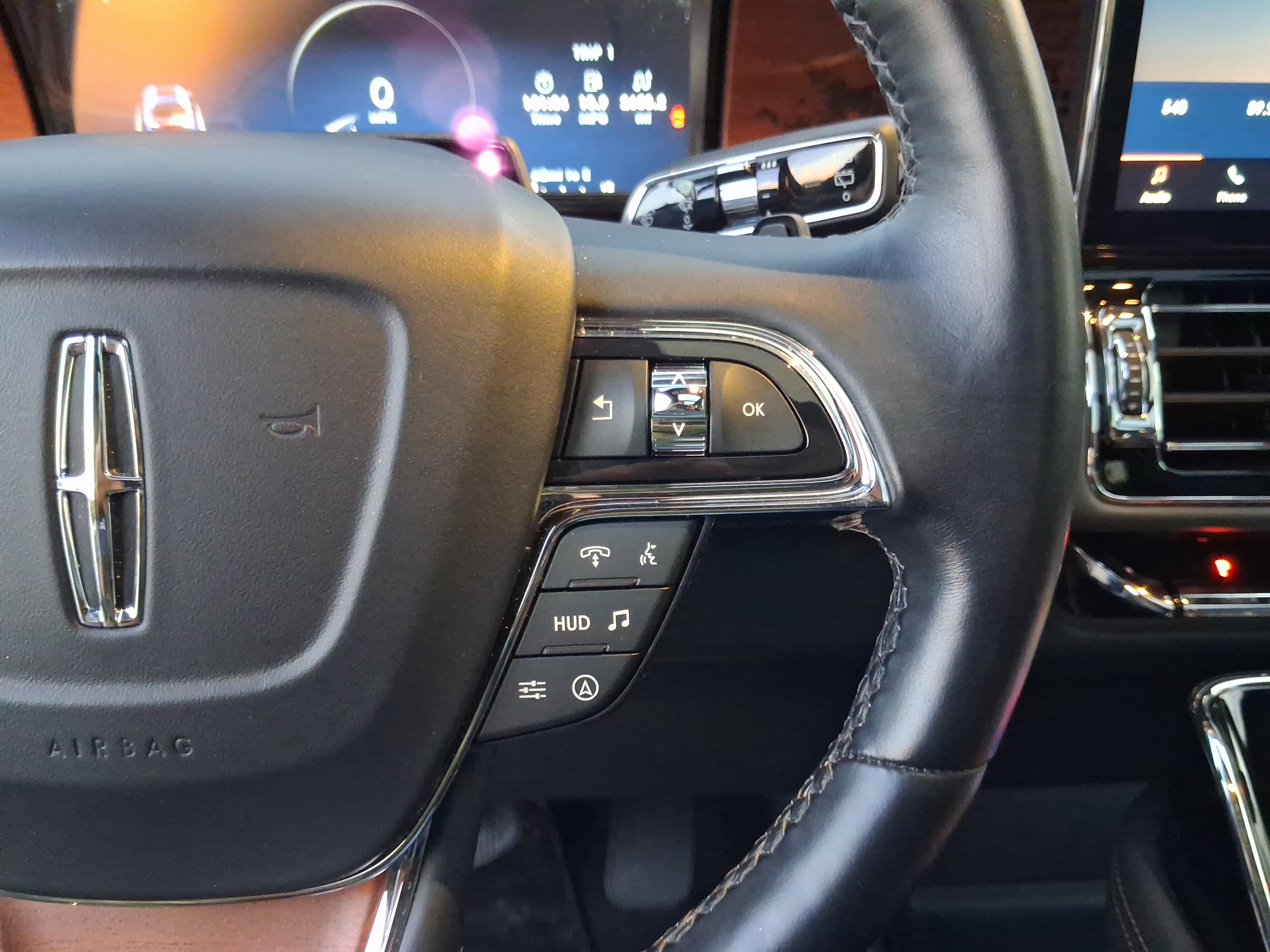 Used 2024 Lincoln Navigator L Black Label AWD/4WD image 19