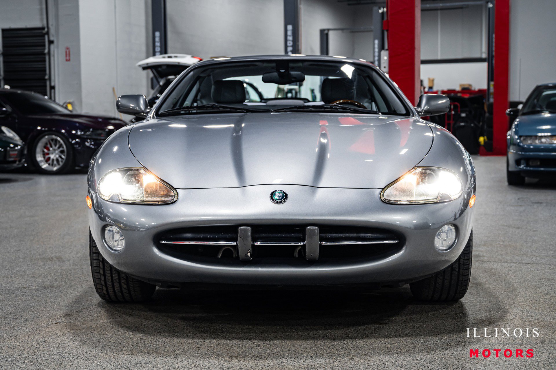 Used 2003 Jaguar XK8 Coupe image 8