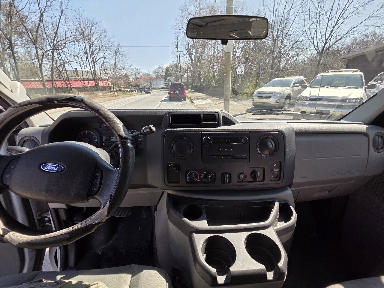 Used 2013 Ford E-250 and Econoline 250 w/ PWR Group image 9