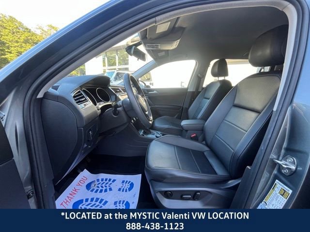 Used 2020 Volkswagen Tiguan SE image 28