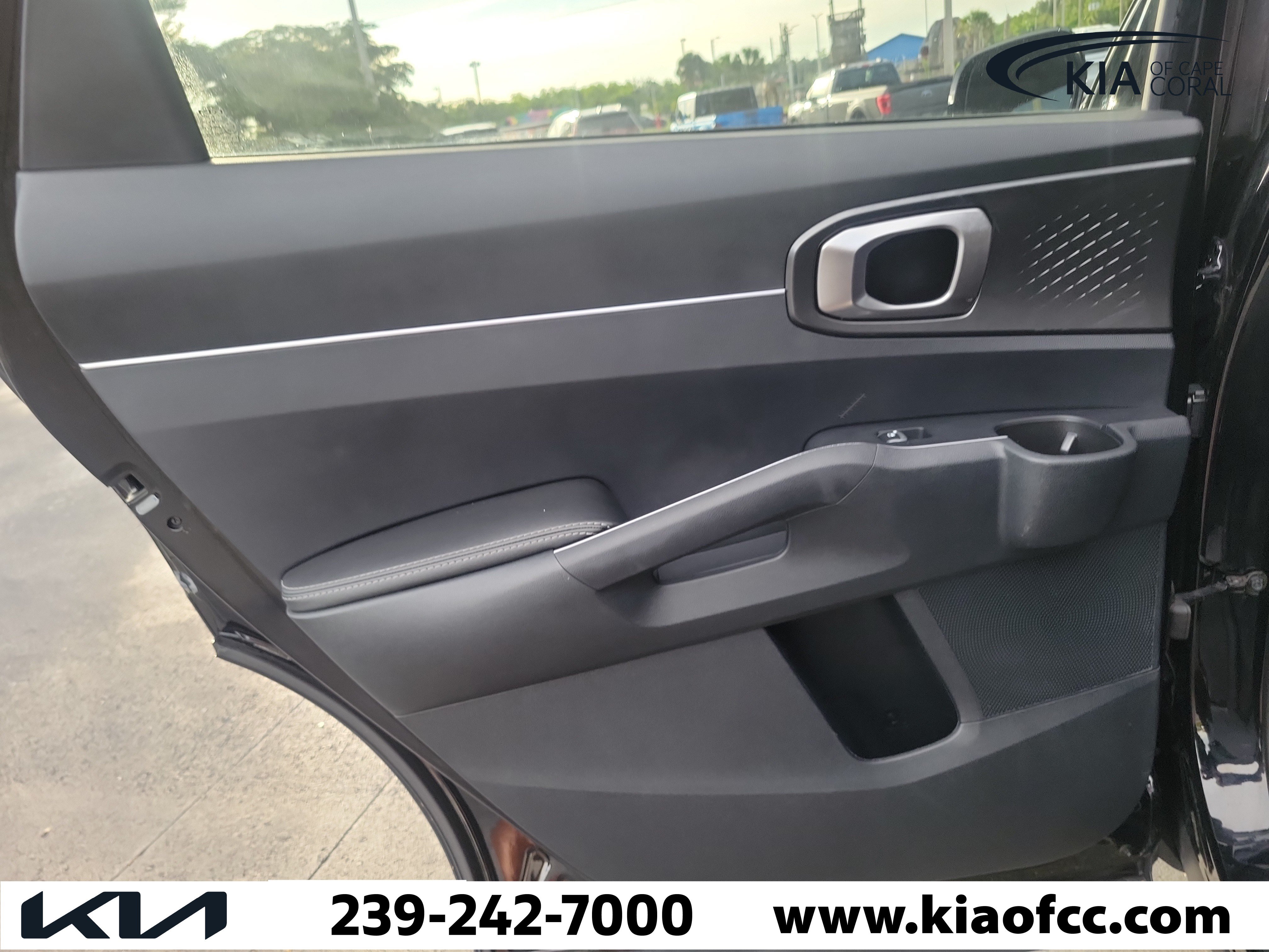 Certified 2023 Kia Sorento LX FWD image 13