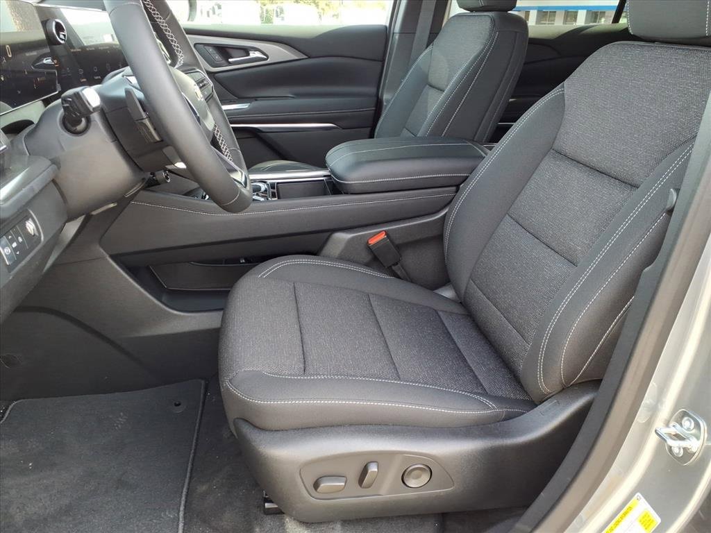 New 2026 Chevrolet Traverse LT image 10
