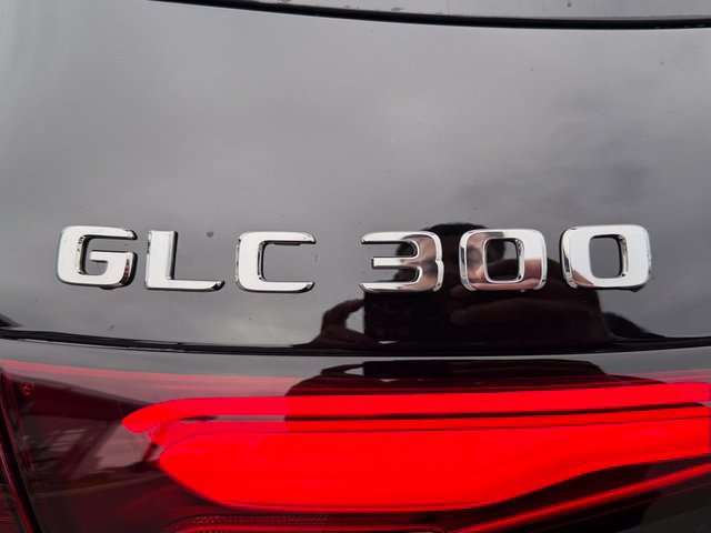 New 2027 Mercedes-Benz GLC 300 4MATIC image 9