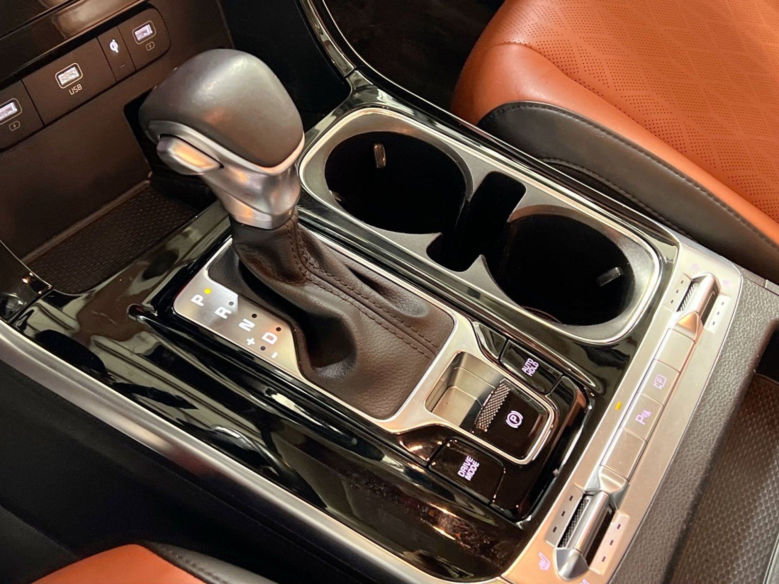 Used 2023 Kia Carnival SX image 21