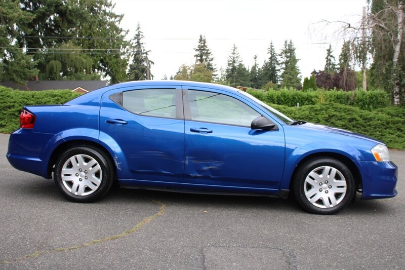 Used 2013 Dodge Avenger SE FWD image 11