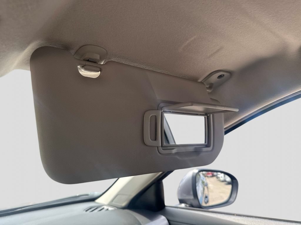 Used 2025 Nissan Kicks SV FWD image 24