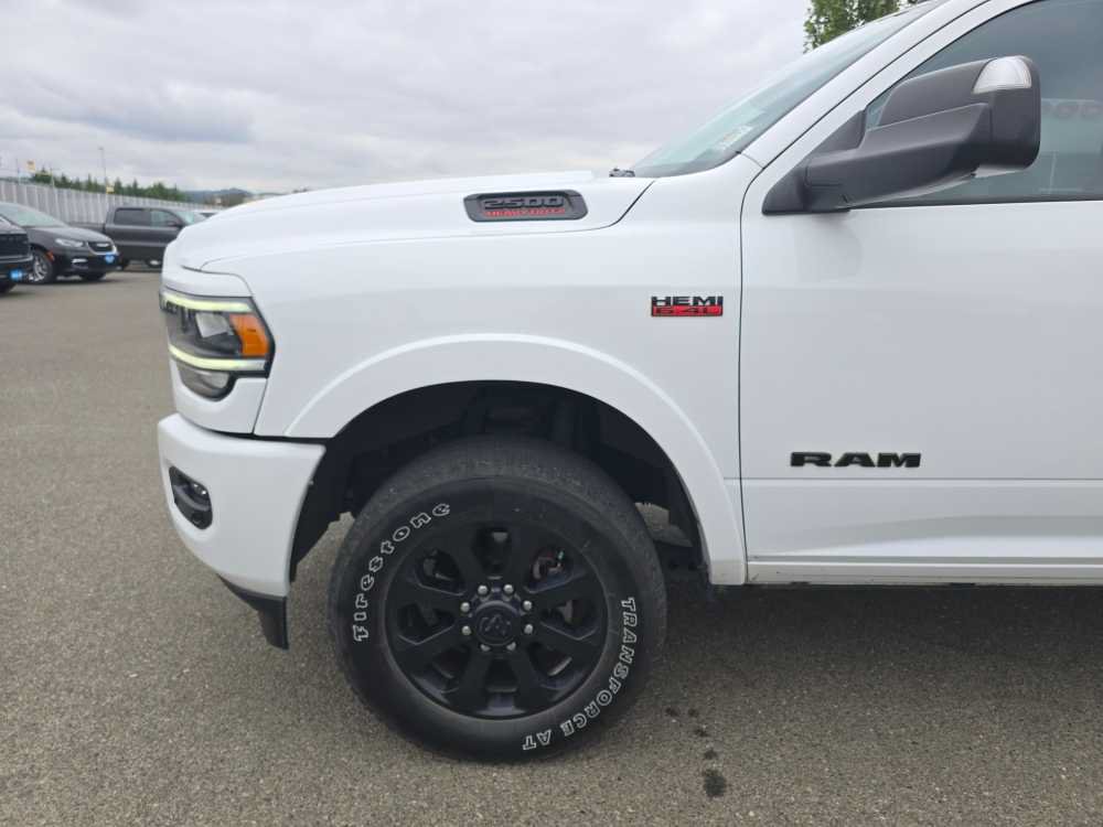 Used 2020 RAM 2500 Laramie w/ Night Edition AWD/4WD image 13
