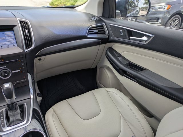 Used 2016 Ford Edge Titanium w/ Technology Package FWD image 16