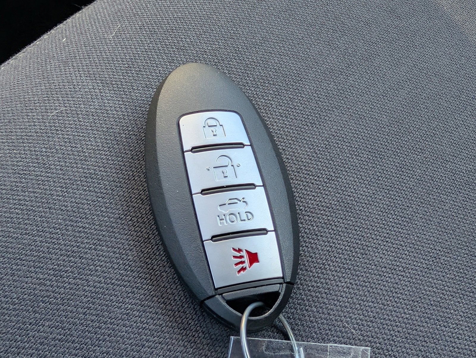 Used 2021 Nissan Titan SV w/ SV Convenience Package image 18