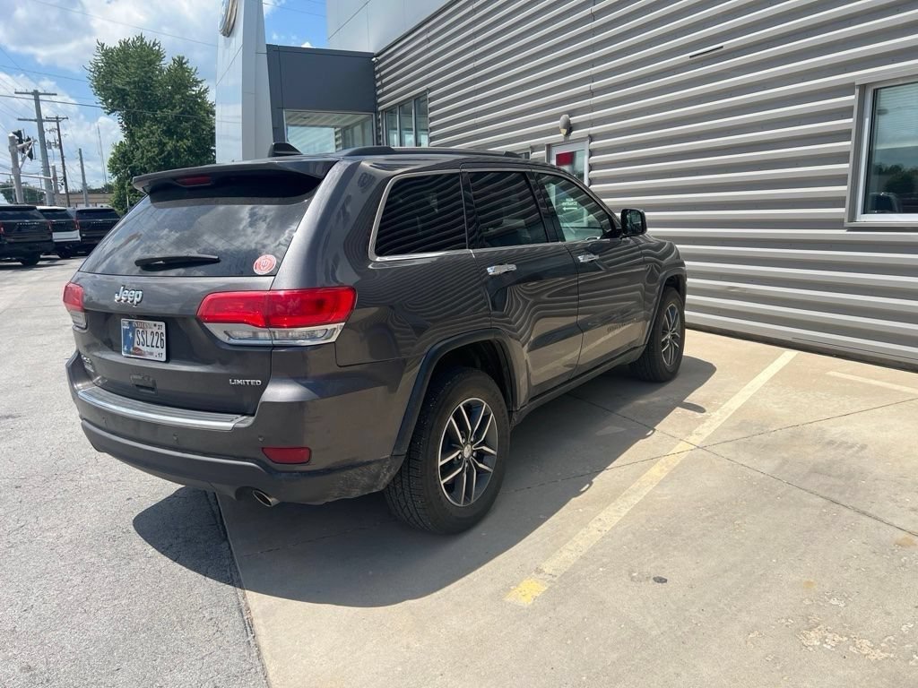 Used 2017 Jeep Grand Cherokee Limited w/ Luxury Group II AWD/4WD image 8