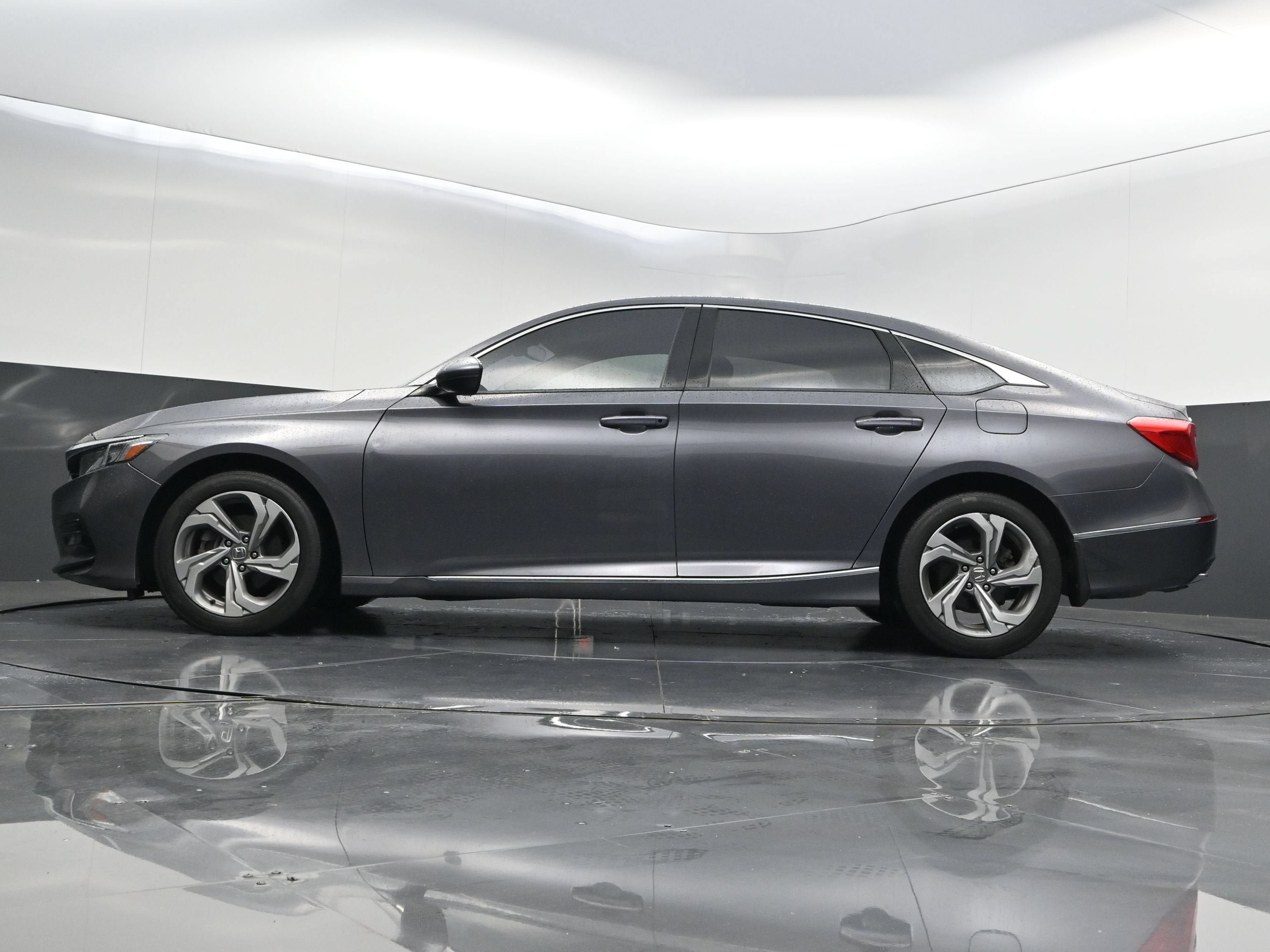 Used 2019 Honda Accord EX-L image 37