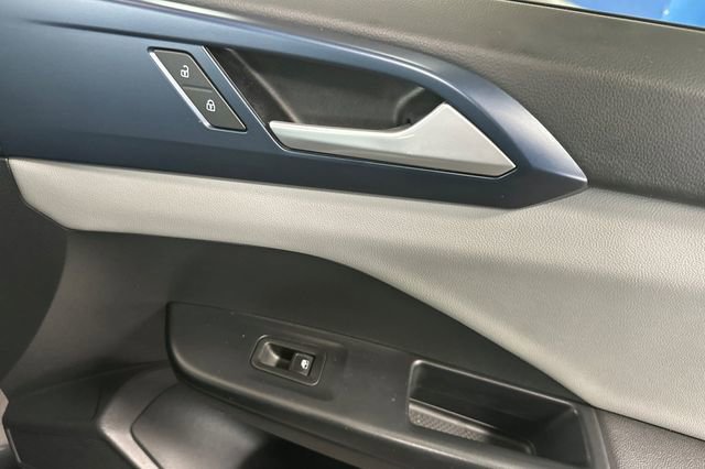 Certified 2023 Volkswagen Taos SE w/ Black Wheel Package image 22