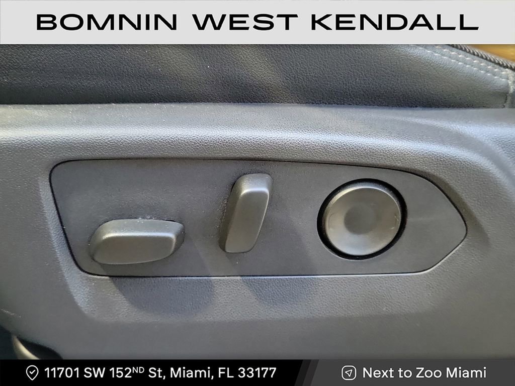 Used 2024 Chevrolet Silverado 1500 High Country image 13