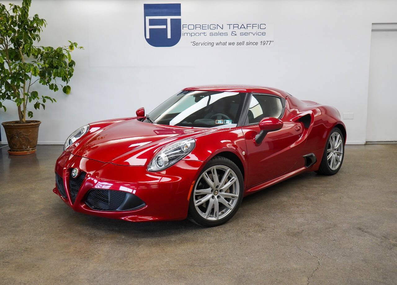 Used 2016 Alfa Romeo 4C Coupe w/ Convenience Group - Coupe RWD image 1