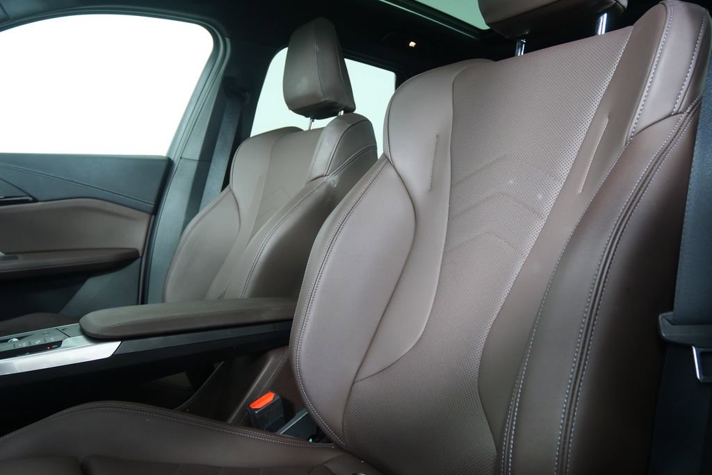 Used 2023 BMW X1 xDrive28i w/ Premium Package image 10