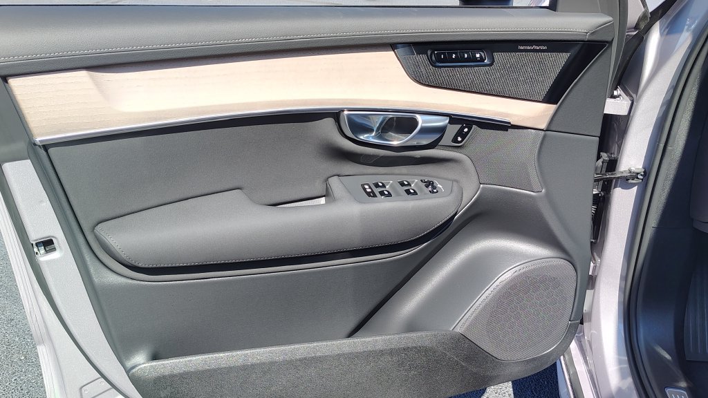 New 2026 Volvo XC90 B6 Plus AWD/4WD image 8