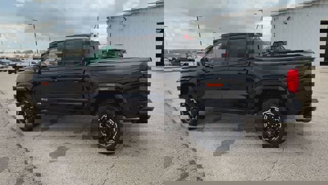 New 2026 GMC Canyon AT4 w/ Technology Plus Package image 6