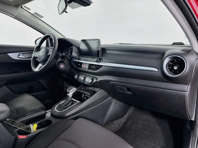 Used 2024 Kia Forte LXS w/ LXS Technology Package FWD image 26