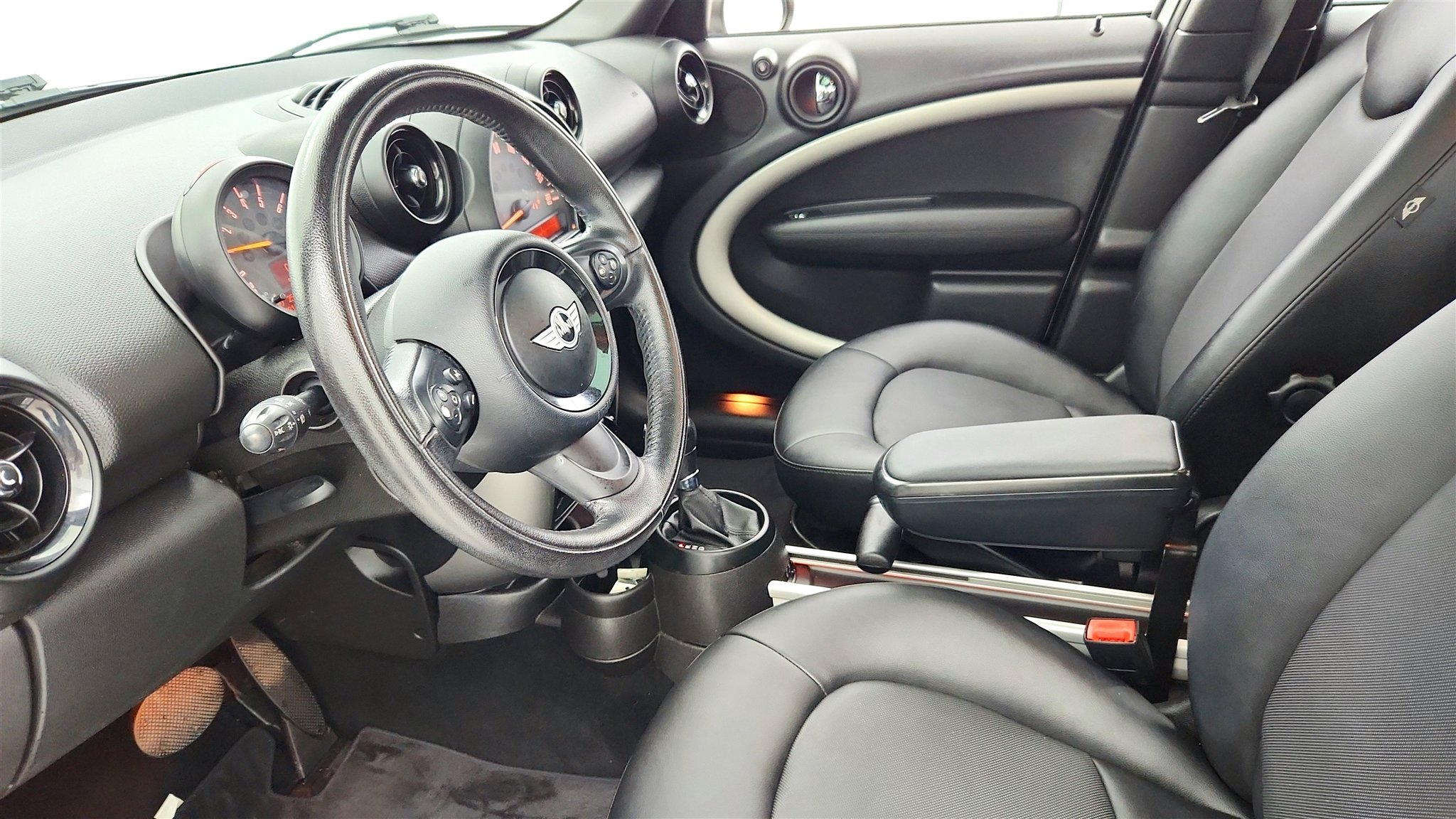 Used 2015 MINI Cooper Countryman image 9