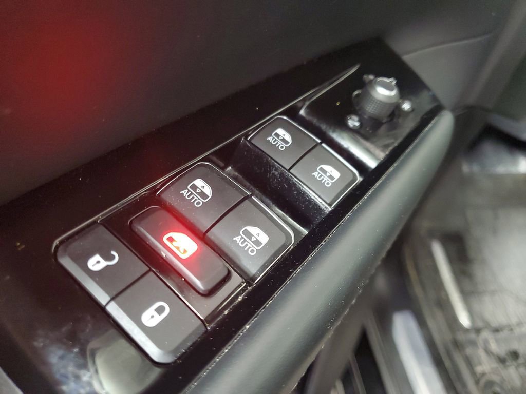 Used 2024 Jeep Grand Wagoneer L Series II w/ Quick Order Packagew 28T image 15