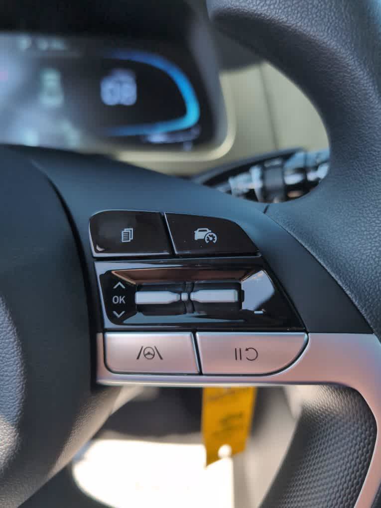 New 2026 Hyundai Elantra SE FWD image 29