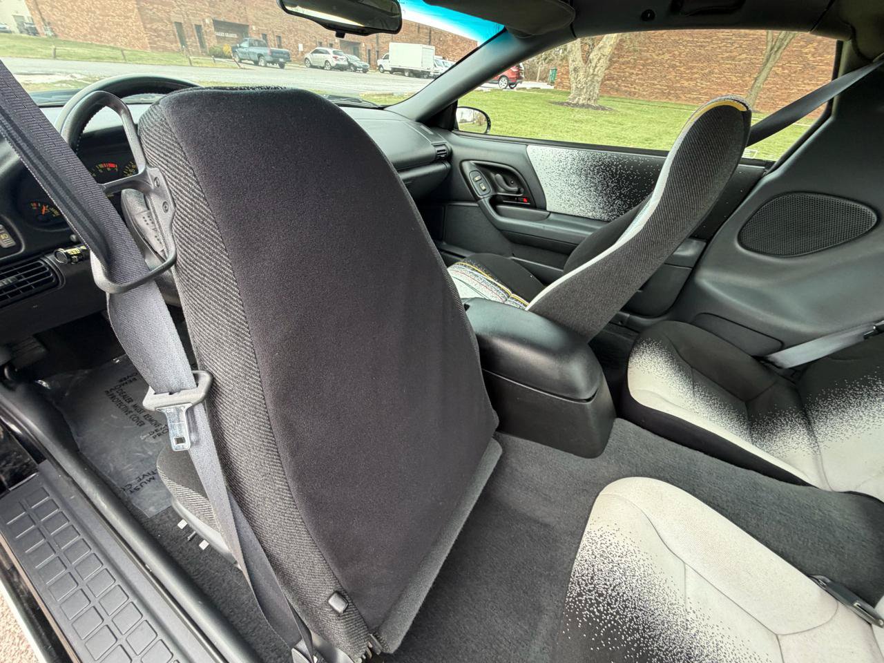 Used 1993 Chevrolet Camaro Z28 RWD image 35